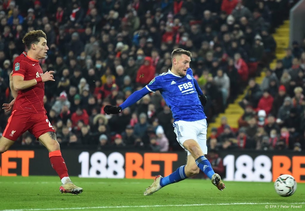 Topscorer Vardy verlengt contract bij Leicester City