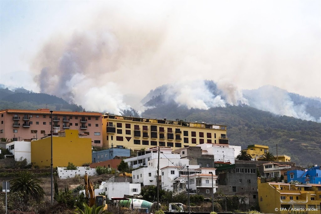 Vuur grijpt om zich heen op Tenerife, minder evacués dan gedacht