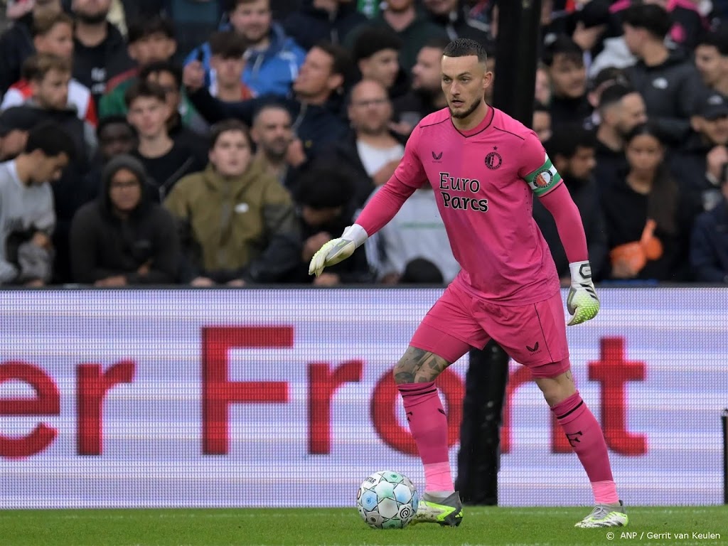 Na wegvallen Bijlow wil Feyenoord-trainer Slot er een keeper bij