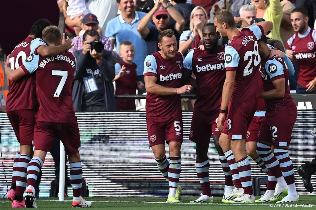 West Ham wint met debuterende Álvarez van Chelsea