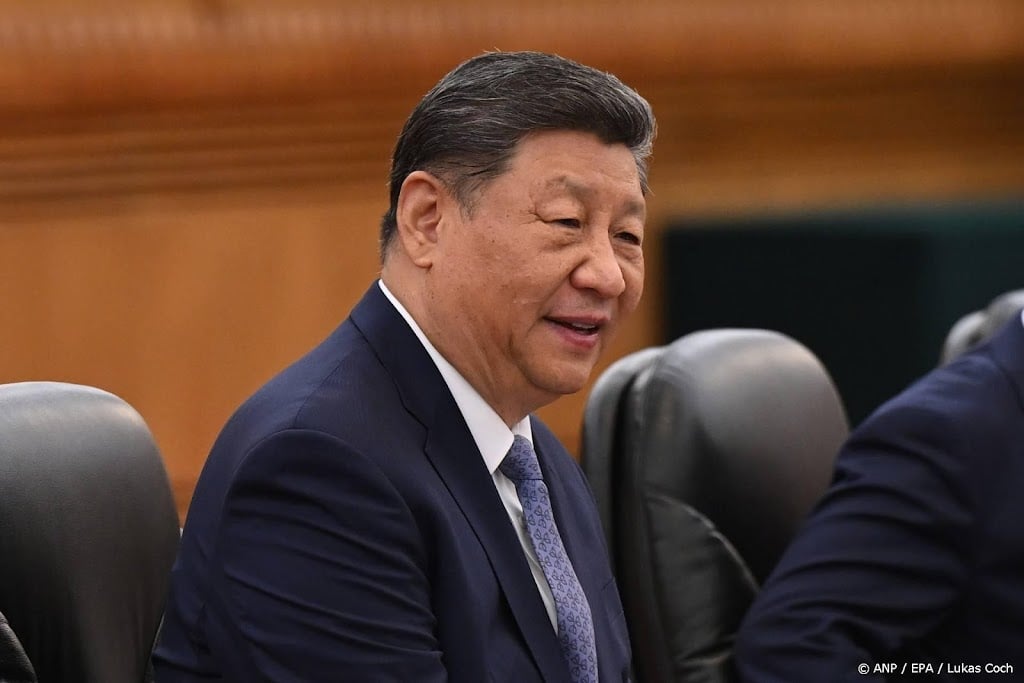 Xi brengt zeldzaam bezoek aan Tibet