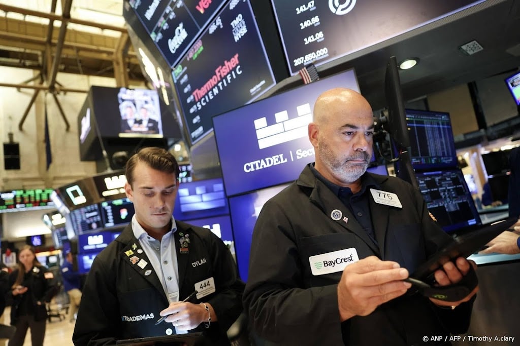 Wall Street sluit wisselend na verschijnen Fed-notulen