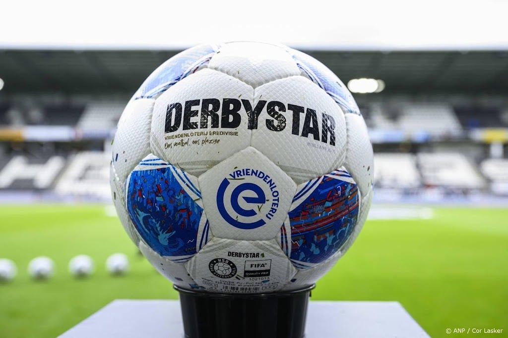 Zes clubs tekenen eerste gezamenlijke cao in vrouwenvoetbal