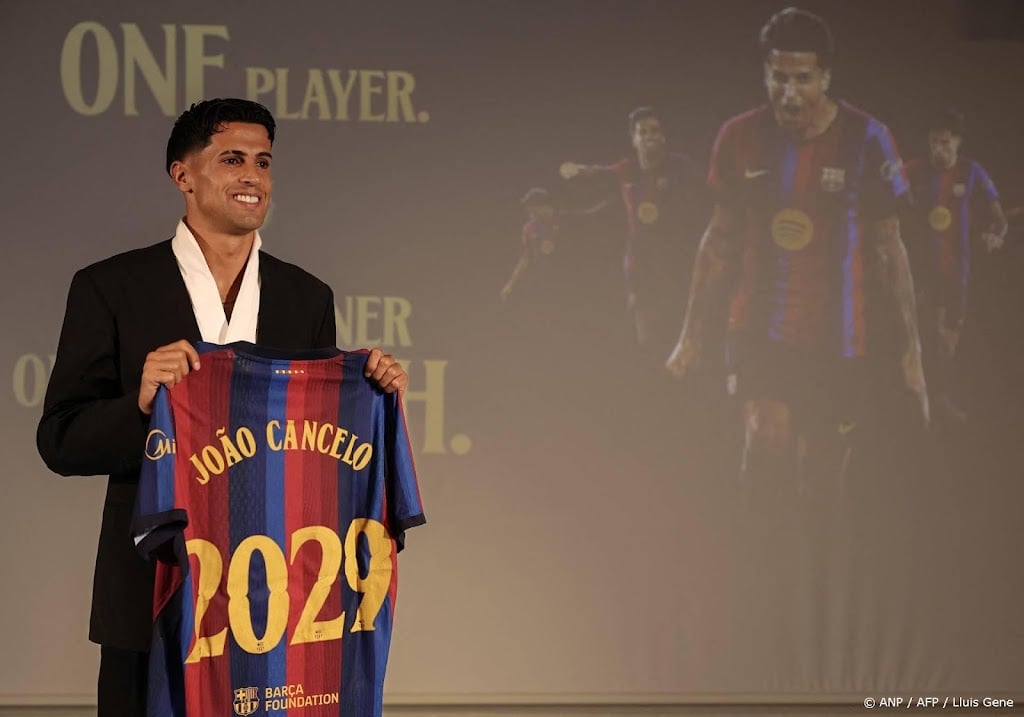 FC Barcelona rondt terugkeer verdediger Cancelo af