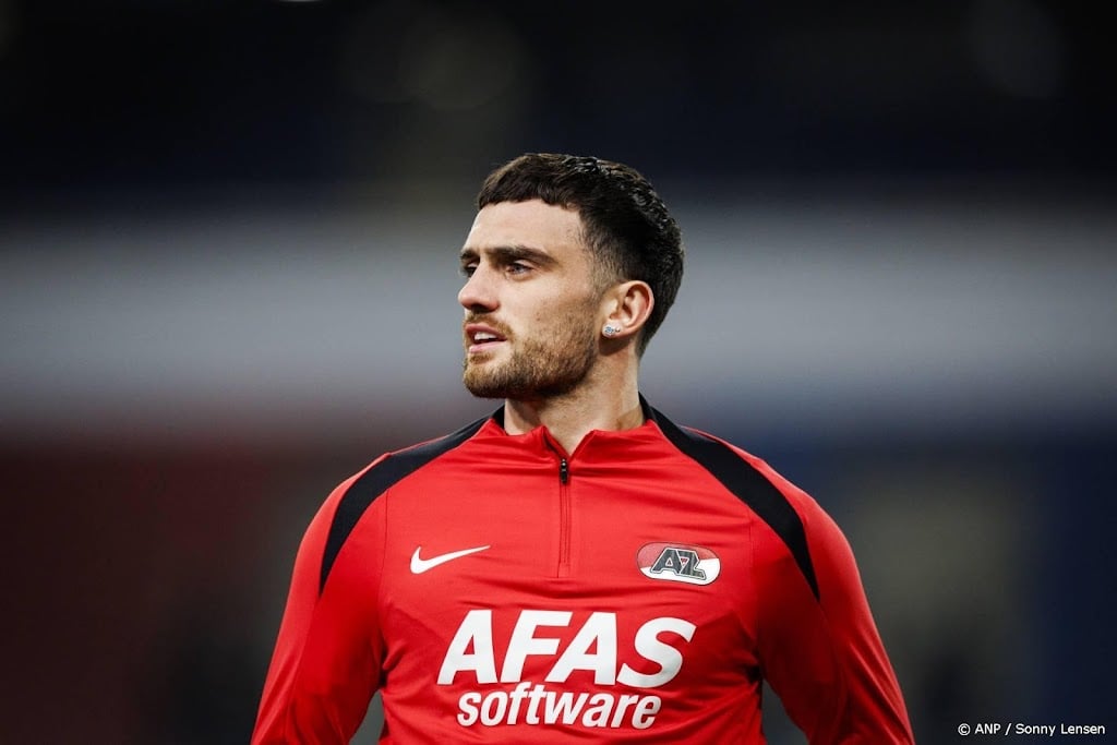 AZ-spits Parrott in Sevilla om transfer naar Betis af te ronden