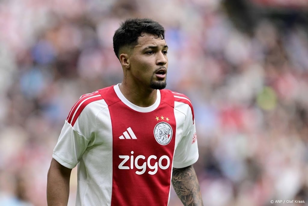 Ajax start in Sion met Marcos Leonardo als spits
