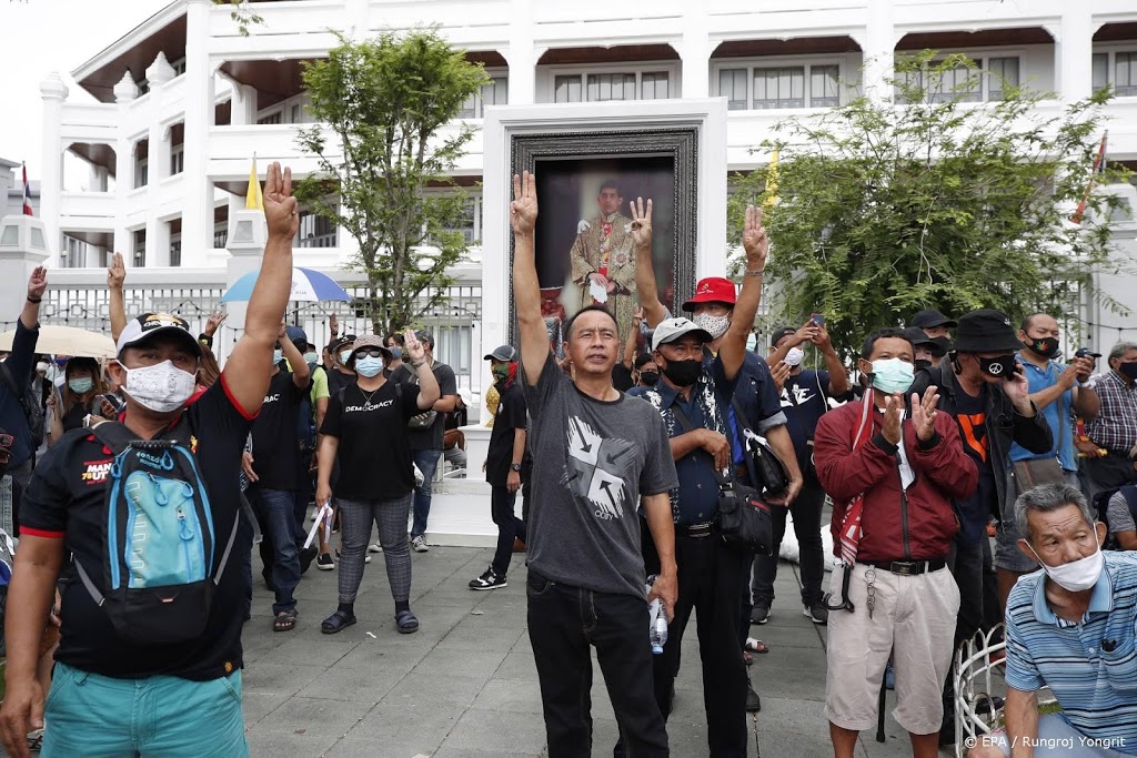 Betogers Thailand eisen hervormingen in brief aan koning
