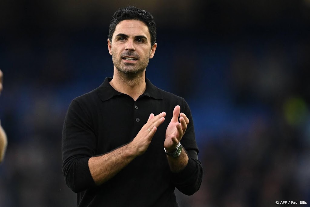 Arsenal-trainer Arteta kiest tegen PSV weer voor doelman Raya
