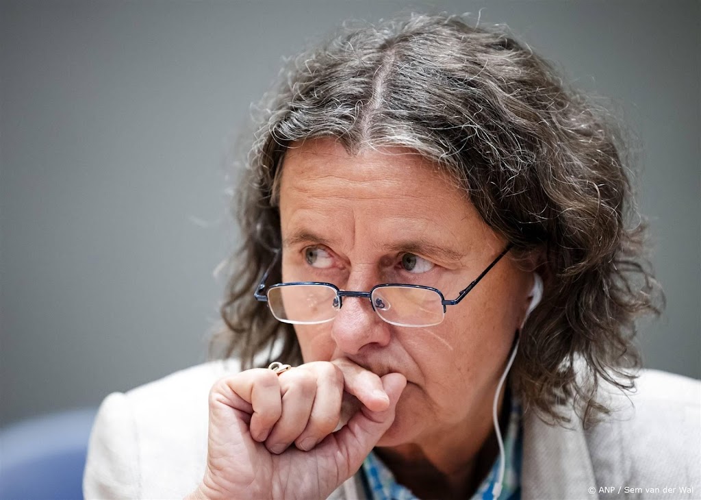 Spoedwet over asiel duurt langer dan noodwet, verdedigt Faber