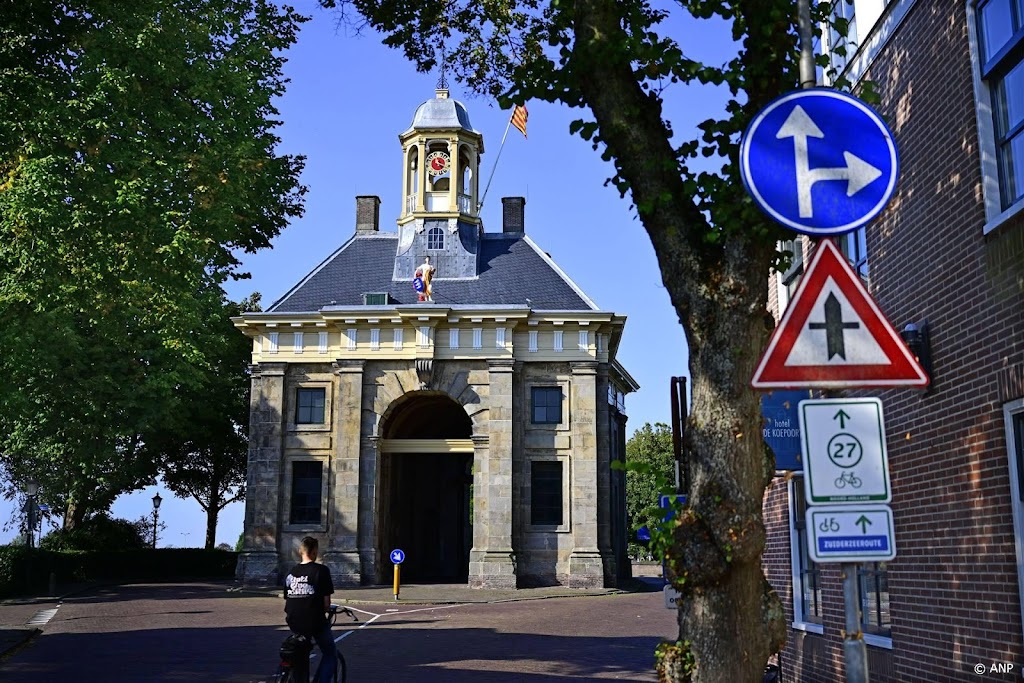 Burgemeester Enkhuizen: stad is geschrokken van zedenzaak