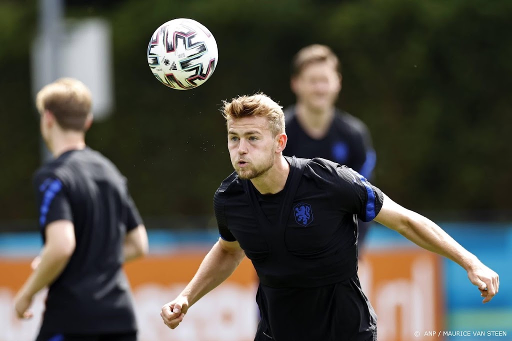 Juventus met verdediger De Ligt tegen FC Zenit