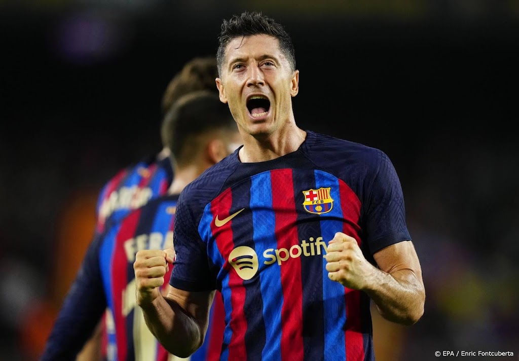 Barcelona wint moeiteloos van Villarreal
