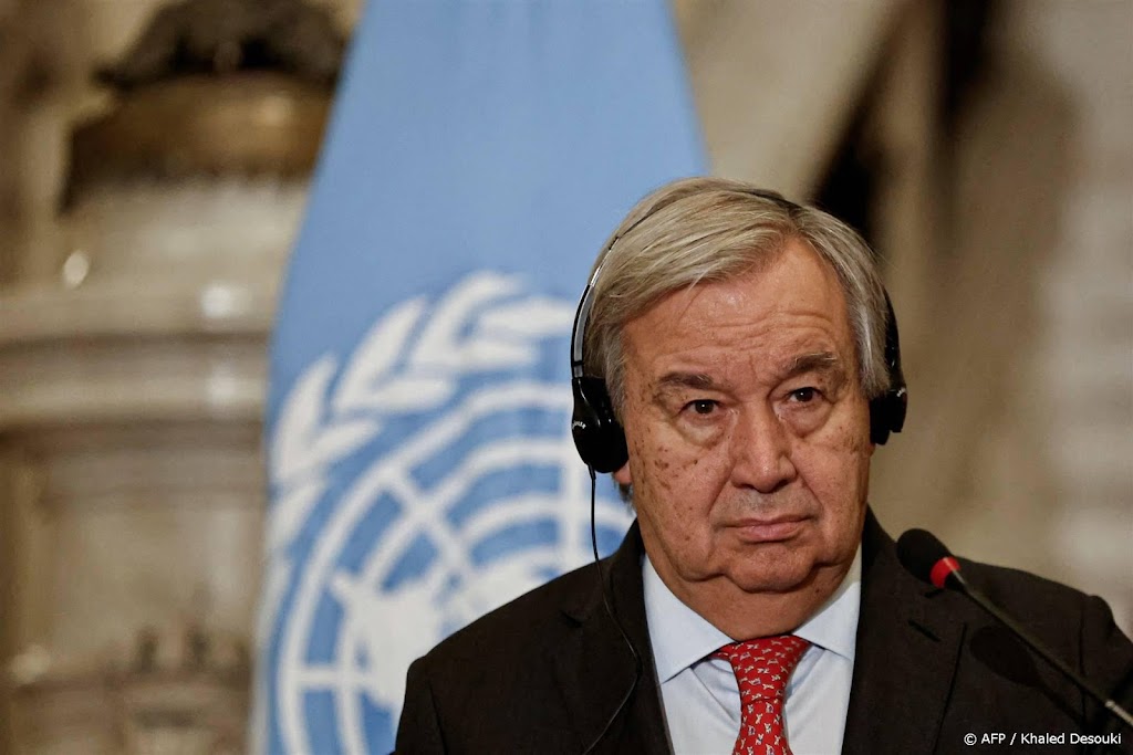 Guterres bij grensovergang Rafah: vrachtwagens klaar om te gaan 