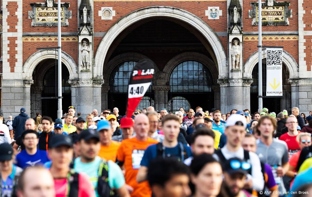 22.500 hardlopers van start in marathon van Amsterdam