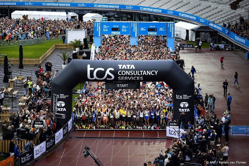 Ethiopiër Getachew wint weer marathon Amsterdam, Choukoud tiende