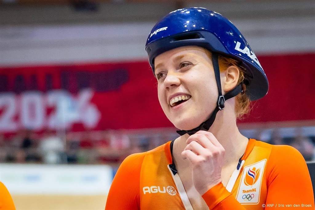 Van de Wouw sprint naar zilver op keirin bij WK baanwielrennen