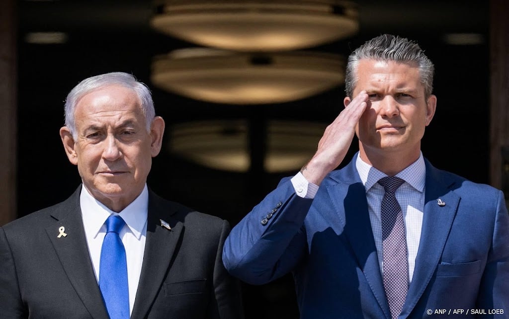 Axios: Hegseth ontmoet Netanyahu tijdens onaangekondigd bezoek