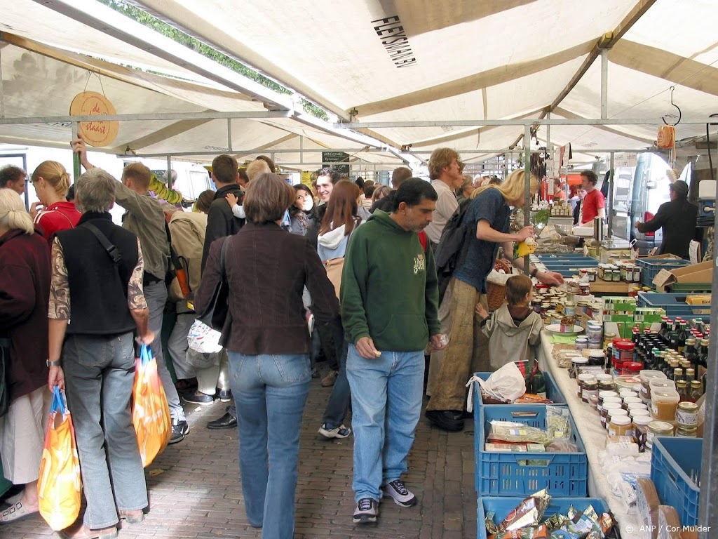 Amsterdam scherpt maatregel aan op drukke Noordermarkt