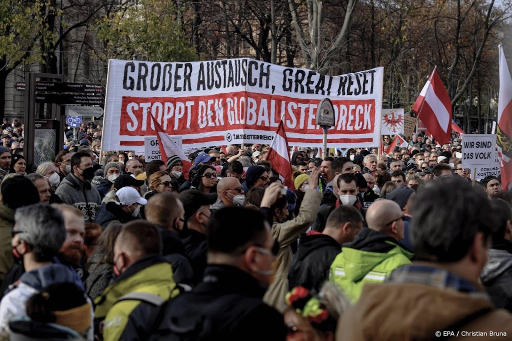 Demonstratie in Wenen tegen coronamaatregelen en vaccinatieplicht