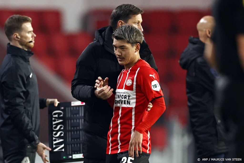 PSV-trainer Schmidt blij met Bruma en Vinícius