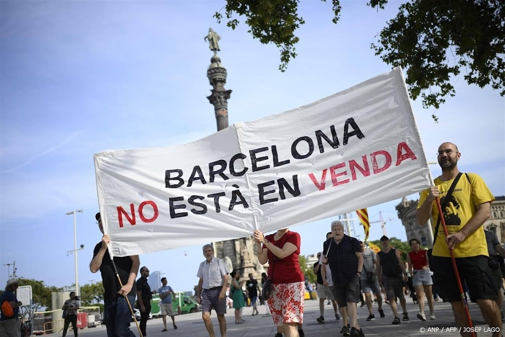 Verhuurders leggen verbod vakantieverhuur Barcelona voor aan EC