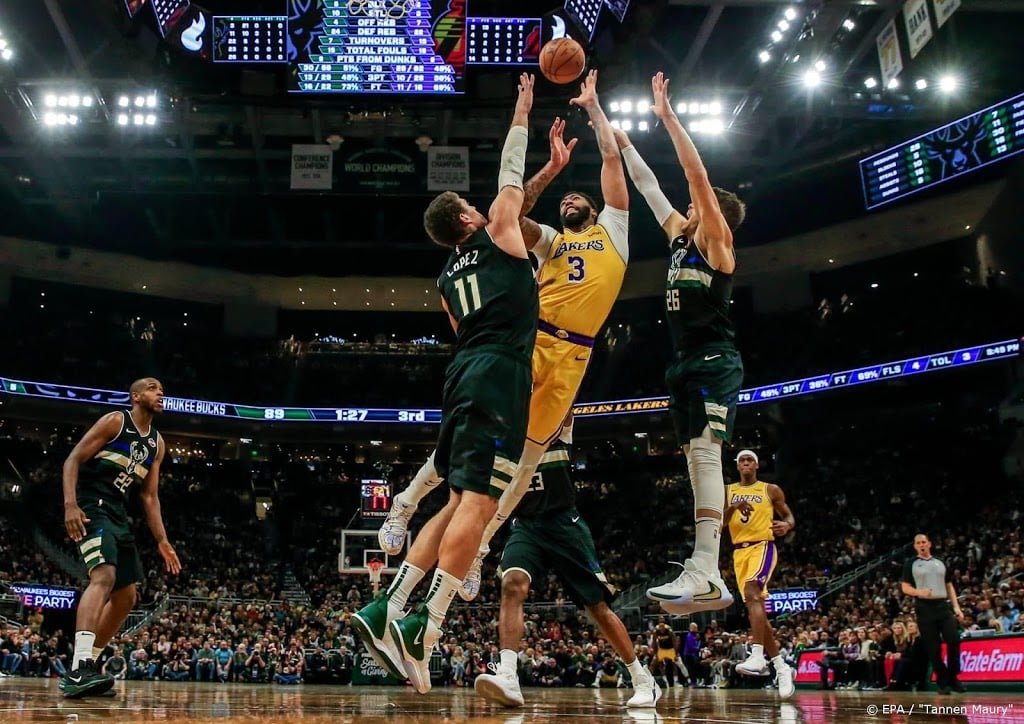 Bucks winnen basketbaltopper tegen Lakers in NBA