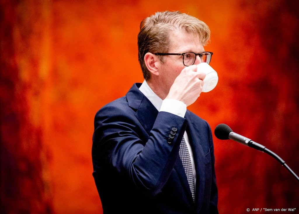 Minister: radicale organisaties makkelijker verbieden
