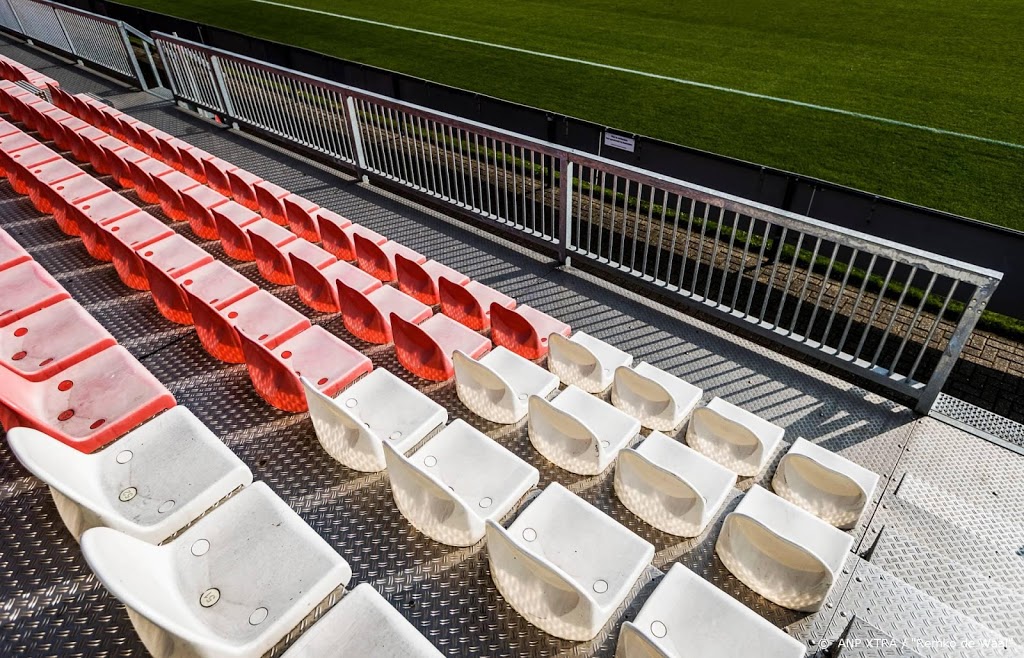 Jong Ajax naast Cambuur na zege op Top Oss