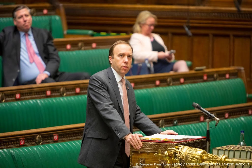 Britse minister: nieuwe coronavariant heel moeilijk te bedwingen