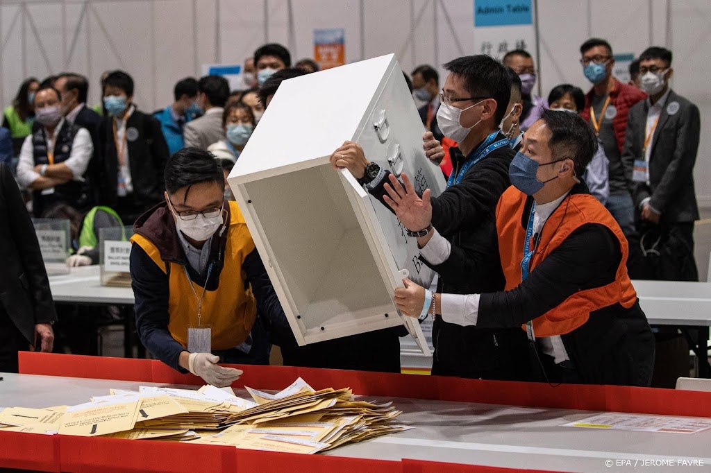 Leider Hongkong ondanks lage opkomst tevreden over verkiezingen