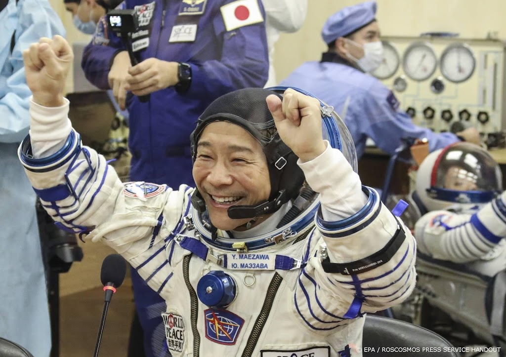 Japanse miljardair terug op aarde na reis naar ISS