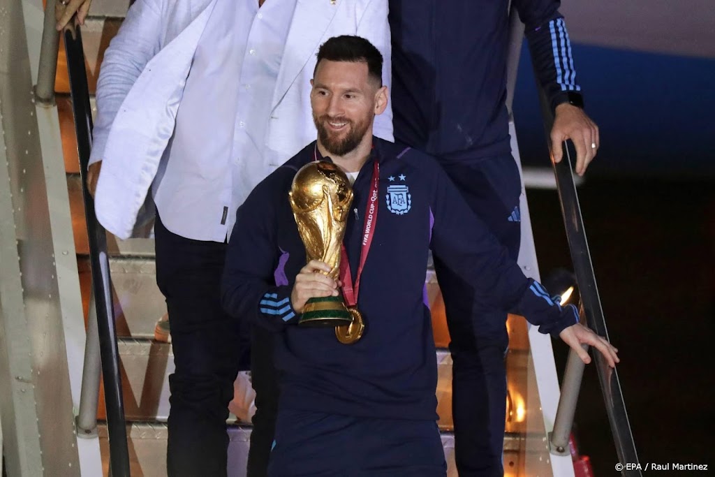 Veel fans bij terugkeer wereldkampioen Argentinië in eigen land