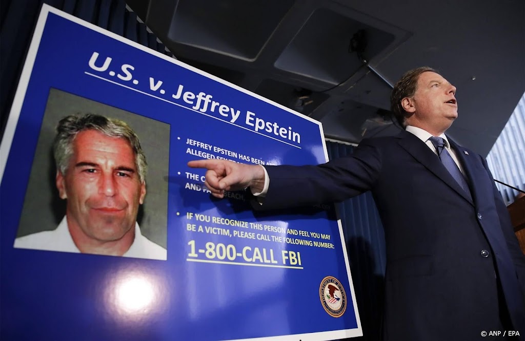 Rechter VS: vrijgave namen mensen die banden hadden met Epstein