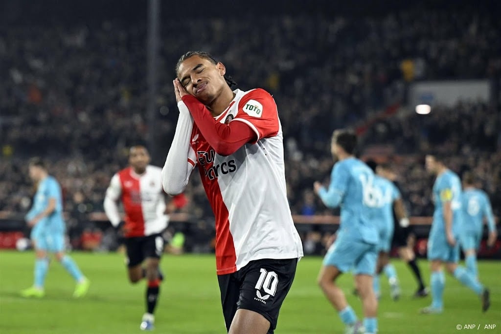 Feyenoord ten koste van FC Utrecht (2-1) naar derde ronde beker