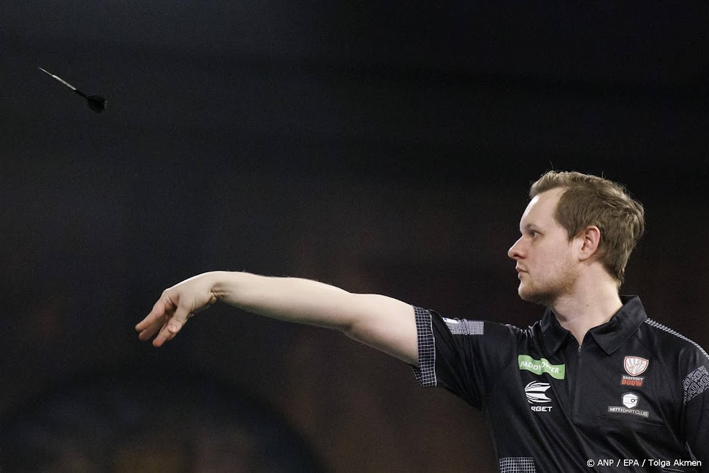 Darter Doets schakelt Smith uit en bereikt derde ronde WK