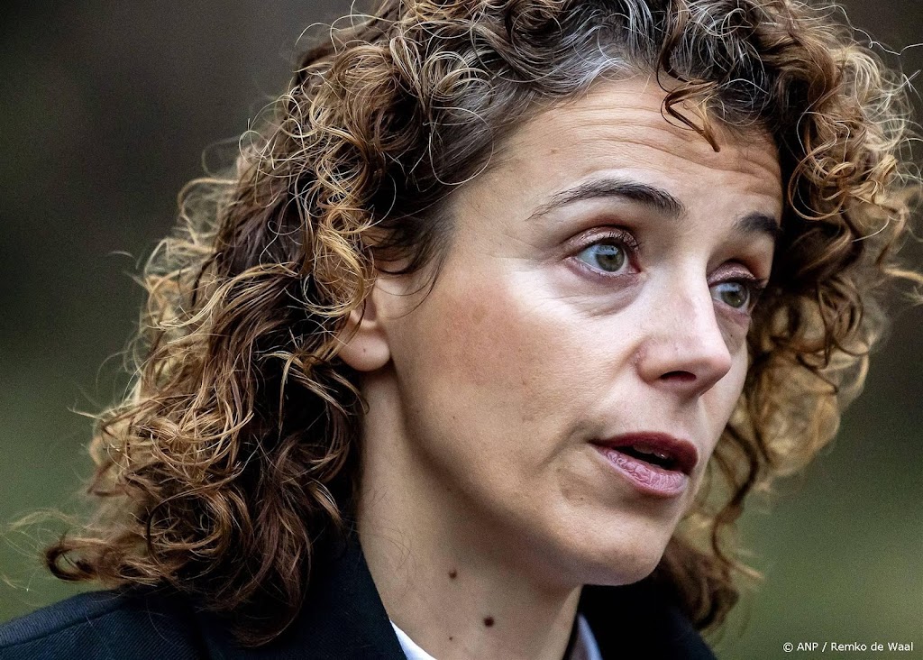 Kamer wil dat Hermans nu al naar afbouw fossiele regelingen kijkt