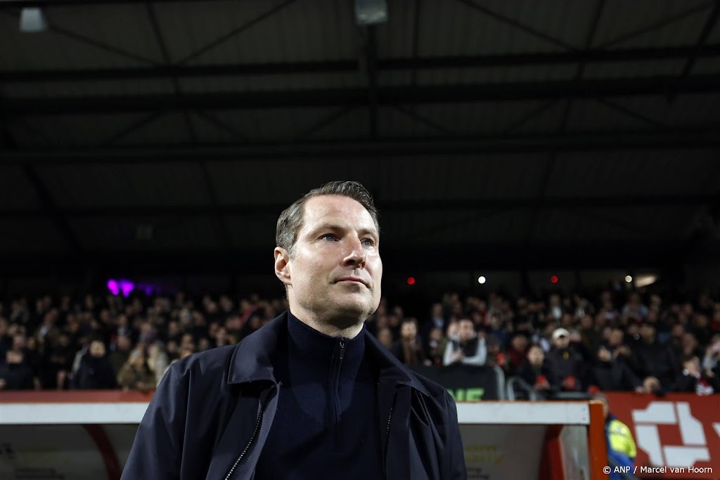 Feyenoord-coach Priske gelooft ook in goede uitwedstrijd bij PSV