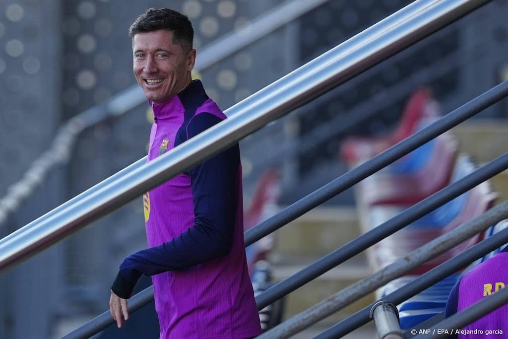 Barcelona-spits Lewandowski keert terug van hamstringblessure