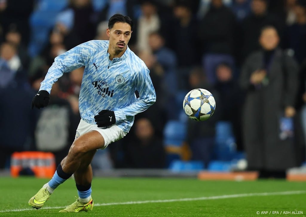 Reijnders draagt met doelpunt bij aan zege van City