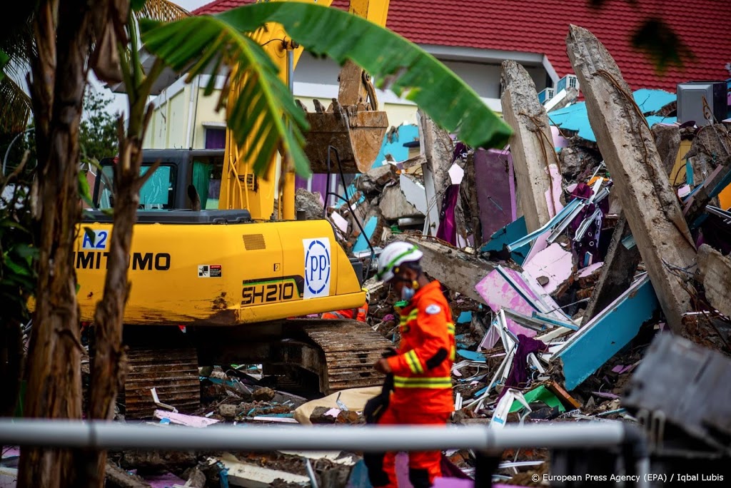 Dodental door aardbeving Indonesië boven de 90