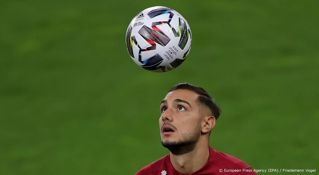 Heracles huurt Turks international Kutucu