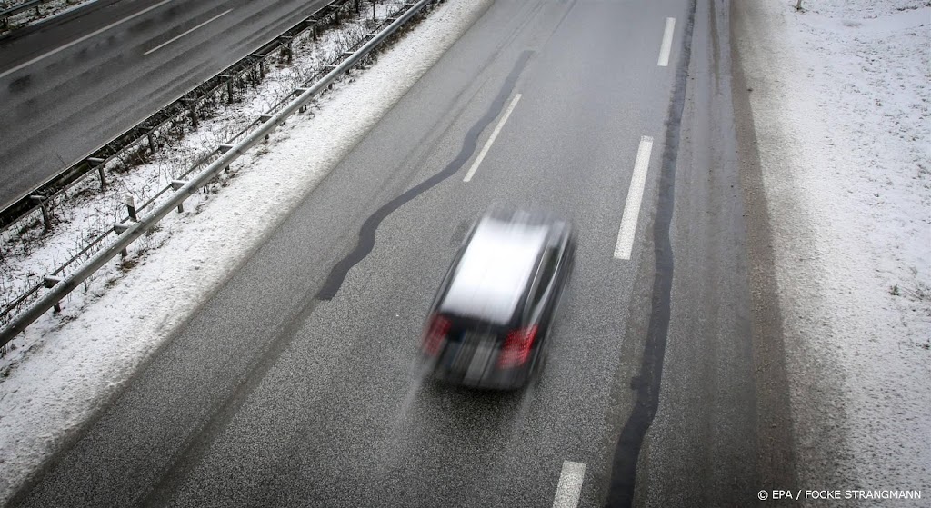 Veel verkeersongevallen in Zuid-Duitsland door besneeuwde wegen