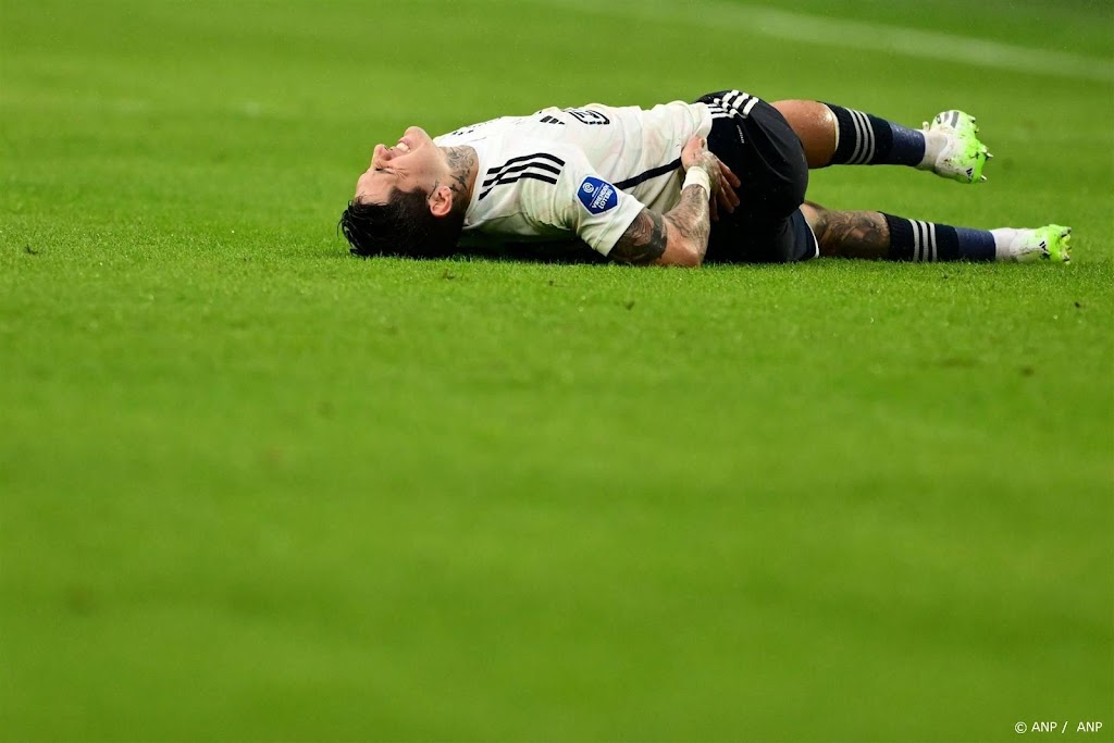 Ajax rekent voorlopig niet op geblesseerde verdediger Ávila 