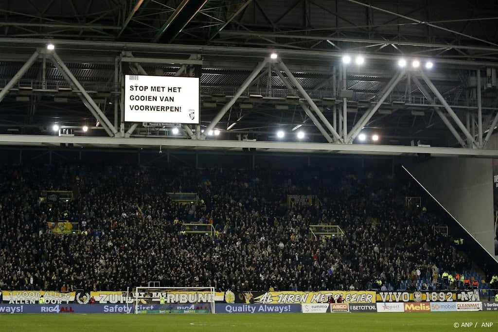 Onrust na wedstrijd Vitesse - Feyenoord, ME ingezet 