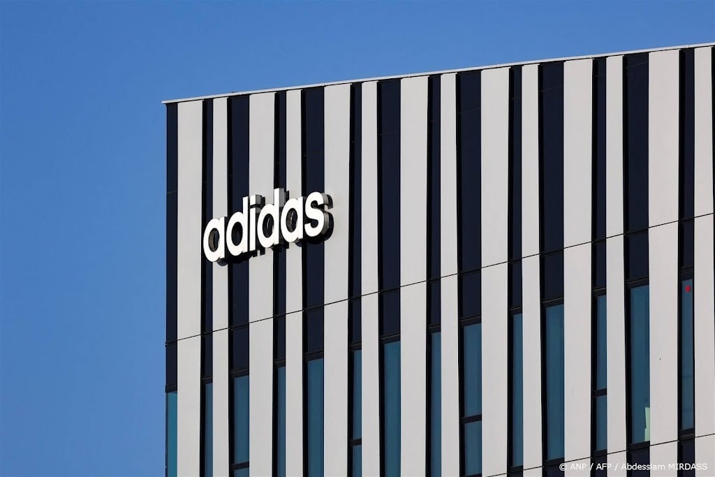 Adidas profiteert van populaire Yeezy-sneakers en retroschoenen