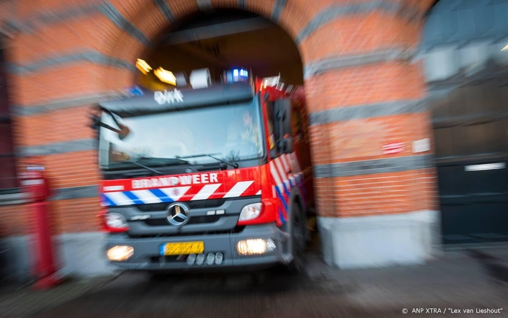 Rookoverlast in Stiens door woningbrand