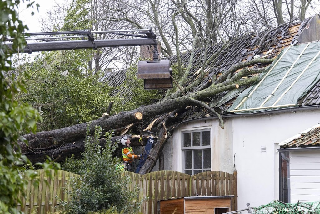 Dakdekkersportaal: schade storm Eunice loopt in de miljoenen