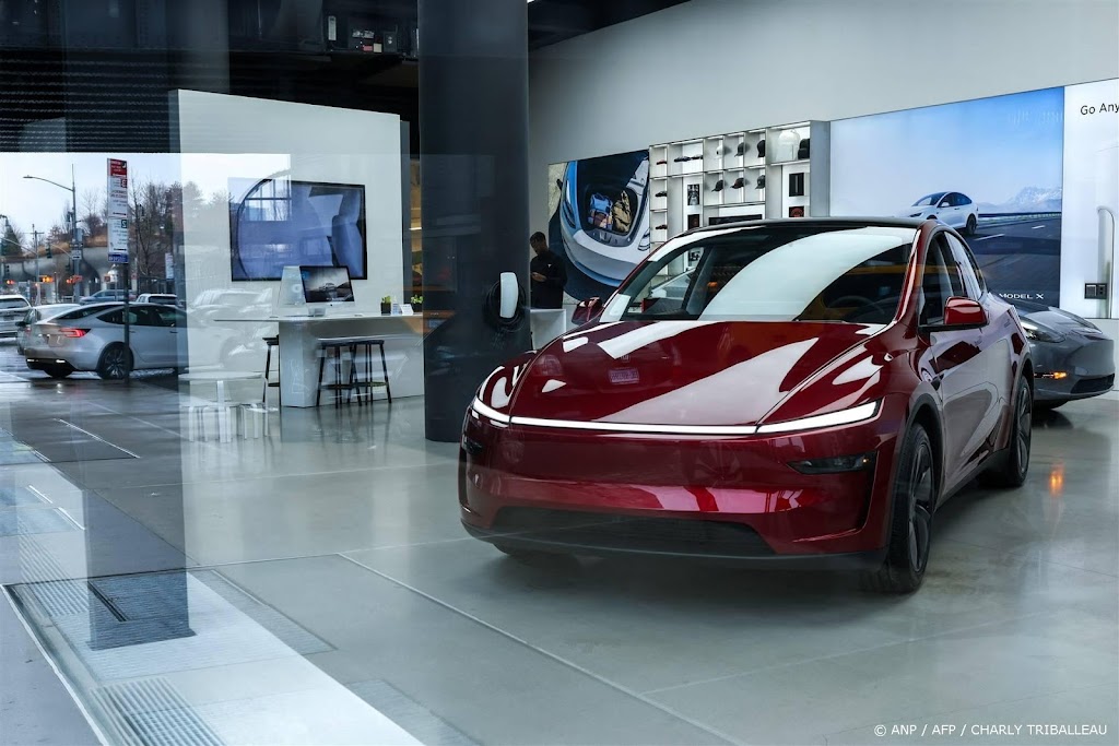 Zakenkrant: Japanse groep wil investering Tesla in Nissan