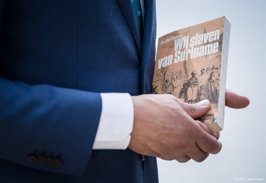Amsterdam geeft boek van verzetsstrijder Anton de Kom gratis weg