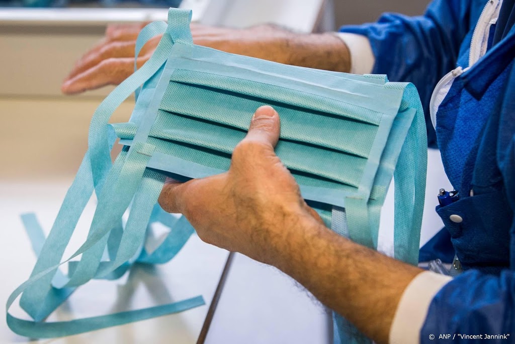 Eerste lading mondkapjes binnen van miljoenenorder uit China